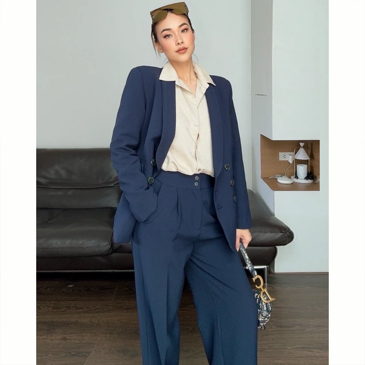 NAVY STRAP PANTS — image 2
