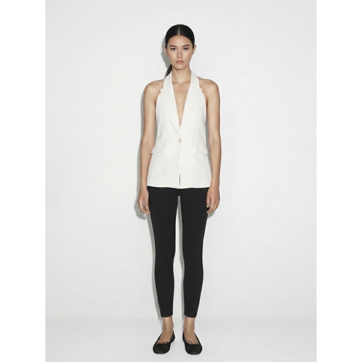 SLEEVELESS BLAZER — image 1