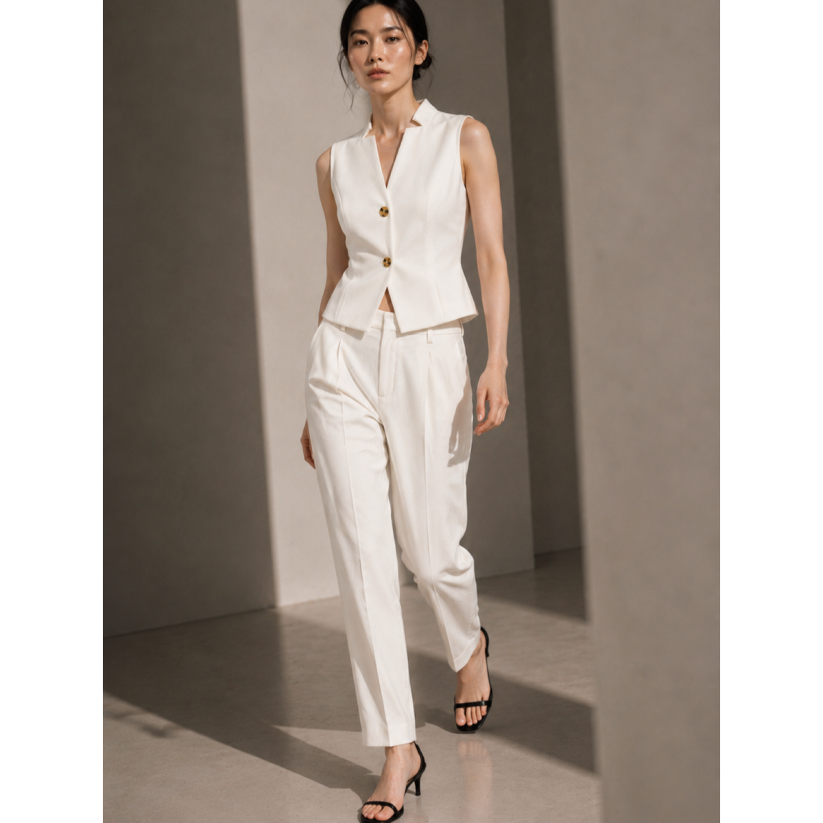 TAILORED VEST — image 1