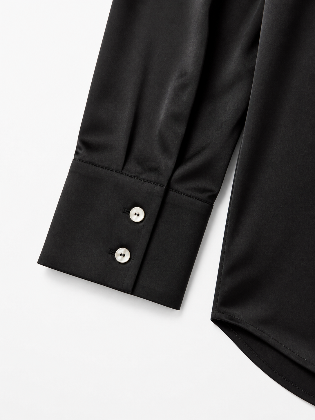BLACK ELBOW-LENGTH SHIRT